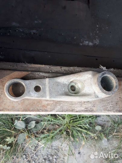 Продам передний рычаг торсиона Toyota Town Ace Noa