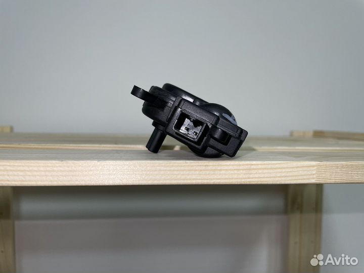 Привод заслонки отопителя Ford 1S7H19B634CA