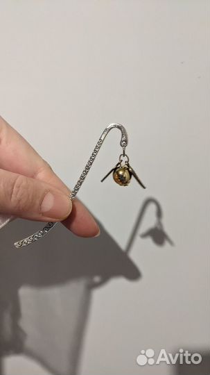 Закладка со снитчем (Гарри Поттер)