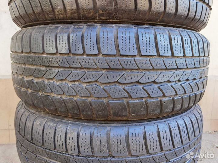 Continental ContiIceContact 4x4 215/60 R17 96H
