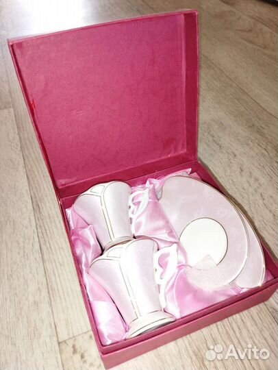 Набор столовой посуды новый на 2 персоны