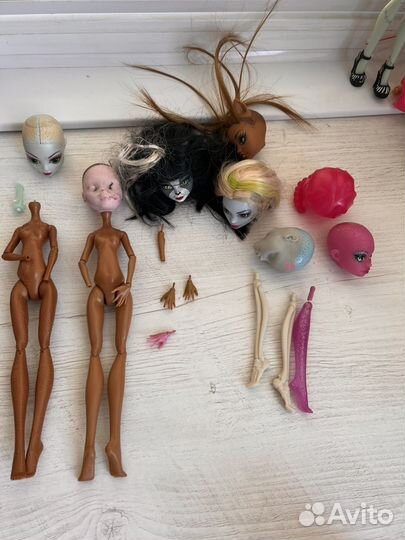 Аксессуары для кукол Monster high