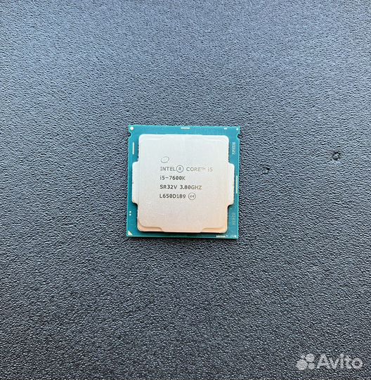 Процессор Intel Core i5 7600k / Сокет: LGA1151