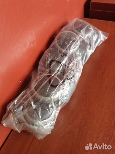 Набор колес для офисного кресла с резьбой