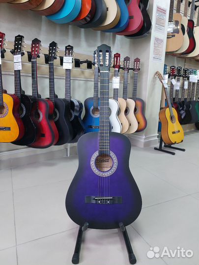 Гитара классическая новая. Отстроенная