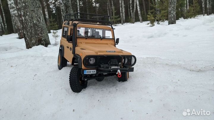 Rc модель 1 10 трофи Defender D90