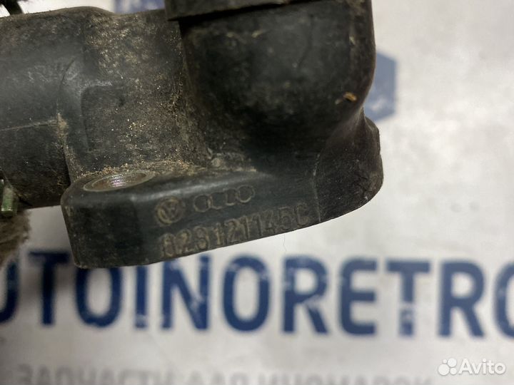 Фланец охлаждения Audi A6 C4 028121145C