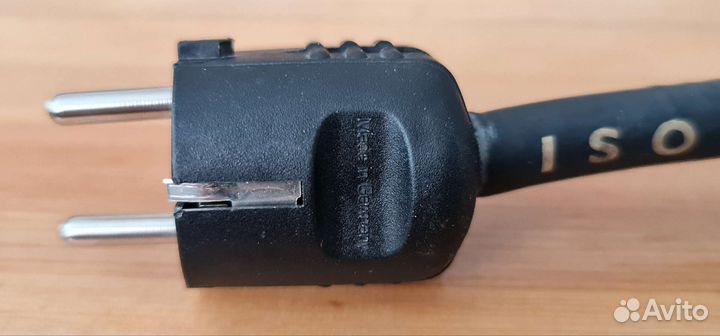 Isol 8 Isolink1 сетевой кабель 1.5 м 2.5mm2