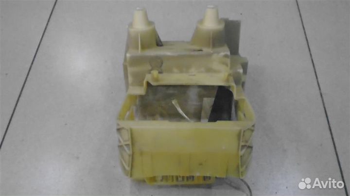 Кронштейн Peugeot 308 1 2007-2013