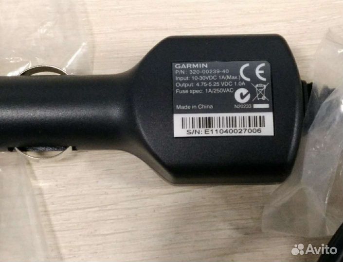 Коробка с зарядкой от навигатора Garmin