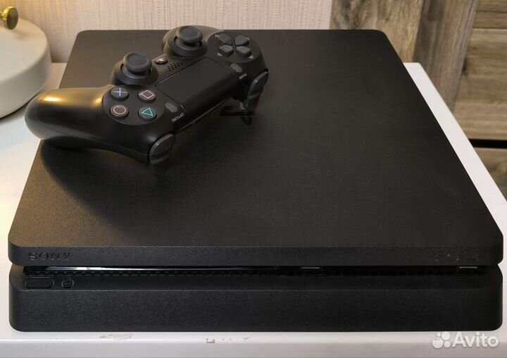 Sony PS4 Slim
