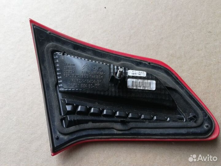 Фонарь задний правый С4 Ситроен