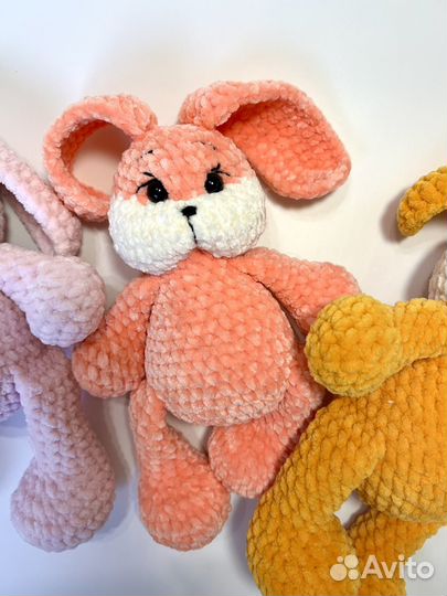 Вязаные игрушки, ручная работа Зайка