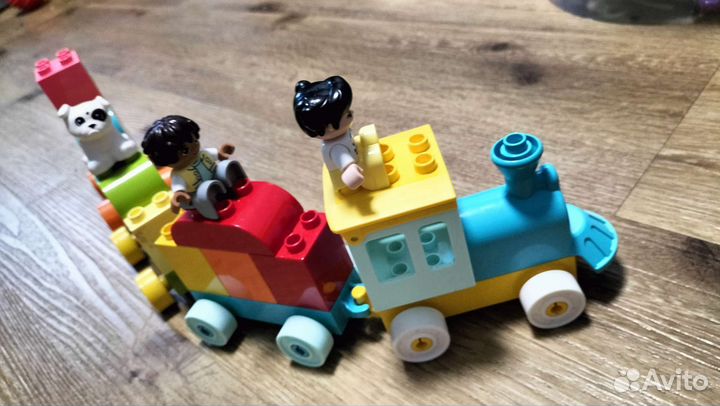 Поезд лего дупло считай и играй с цифрами