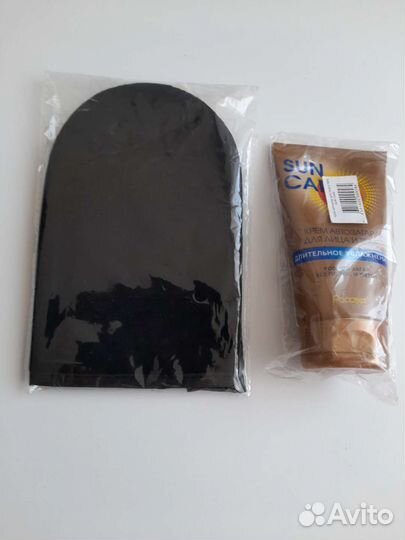 Крем для загара и варежка для нанесенич