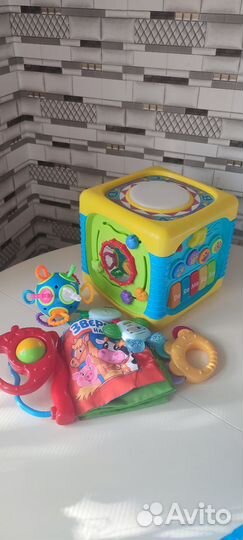 Детские развивающие игрушки для малышей