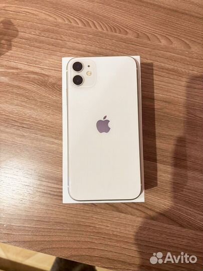 iPhone 11, 64 ГБ