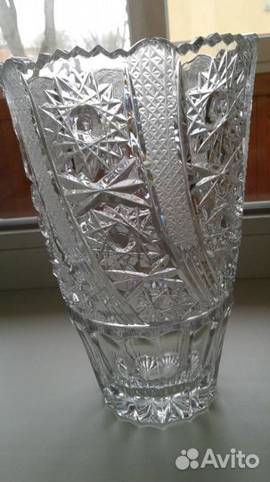 Хрустальная ваза