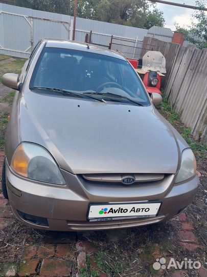 Kia Rio 1.3 МТ, 2003, битый, 200 000 км