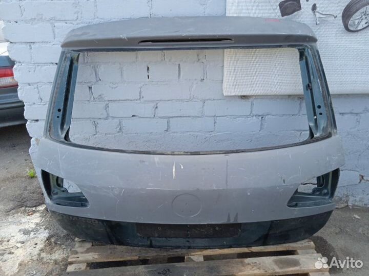 Крышка дверь багажника Volkswagen Touareg 7L 2013