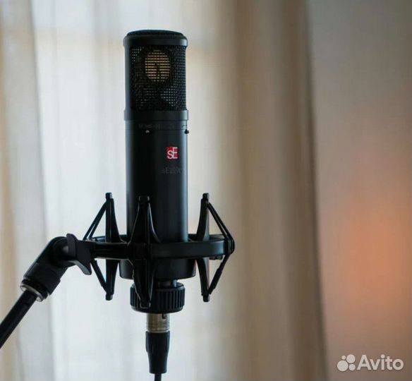Микрофон конденсаторный sE 2200