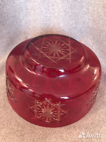 Салатник.Рубиновое стекло.Винтаж