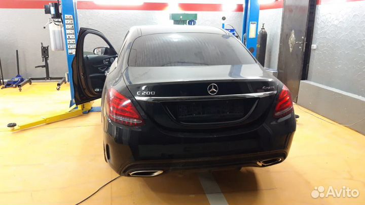 Крышка багажника мерседес 205