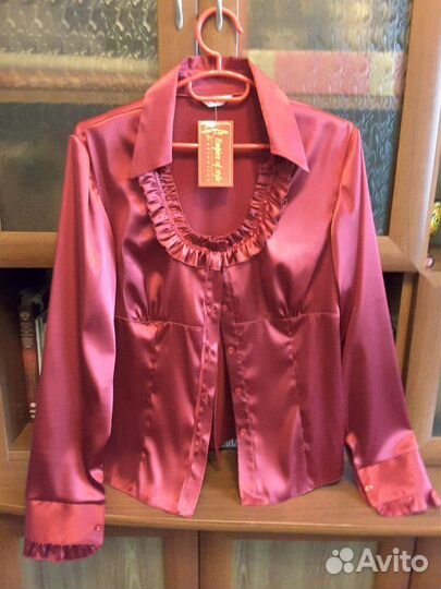 Блузки нарядные