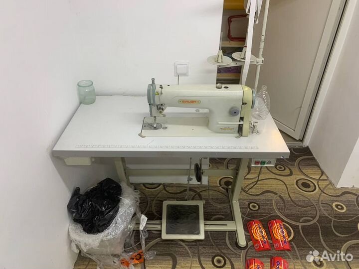 Швейная машина siruba