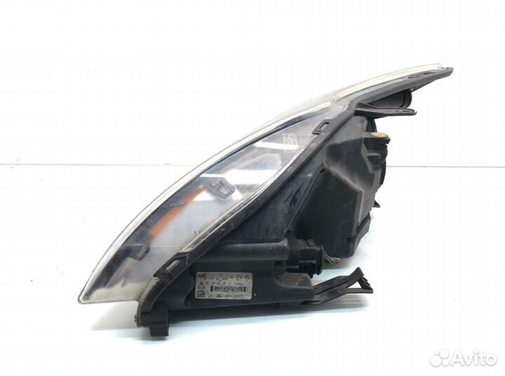 Фара Ford Focus 2 (2004-2011)