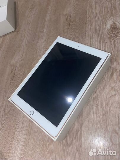 iPad 6 поколения (2018) 128гб