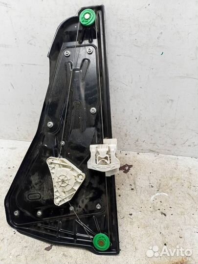 Стеклоподъемник электрический задний левый