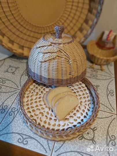 Хлебница плетеная