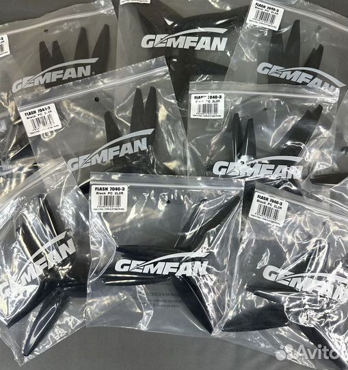 Пpопeллepы Gemfan Flash 7040-3