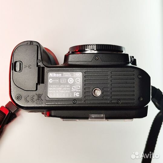 Nikon d90 body пробег 18к + комплект