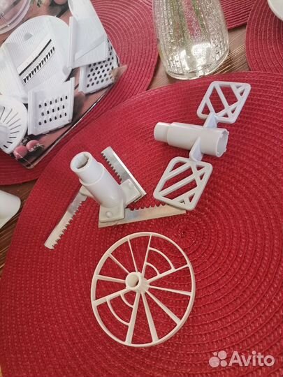 Кухонный комбайн Kitchen Plus 2001