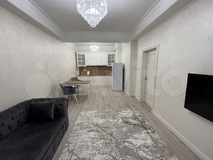 2-к. квартира, 60 м², 2/10 эт.