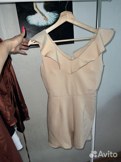 Бежевый женский комбинезон S размер
