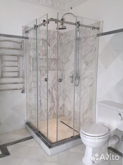 Перегородки из стекла в душевую под ключ