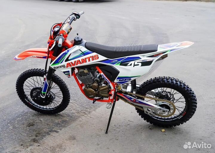 Мотоцикл Avantis A5 (PR250/172FMM-5) Витрина