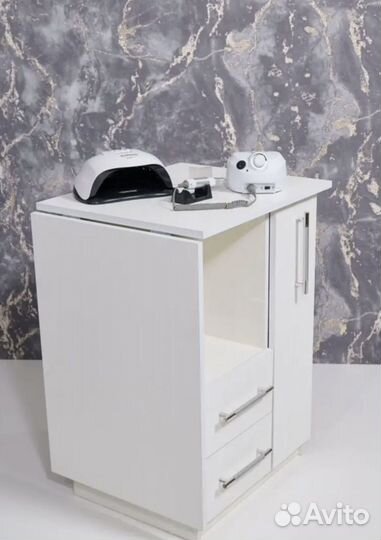 Маникюрный стол бу