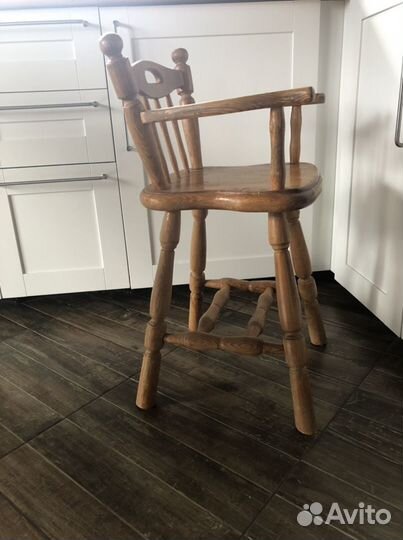 Стульчик для кормления