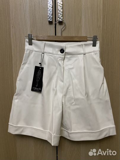 Шорты экокожа 44 размер