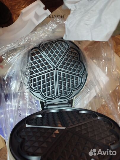 Электрическая вафельница