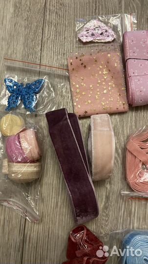 Заколки, ленты, ободки, блестящий материал