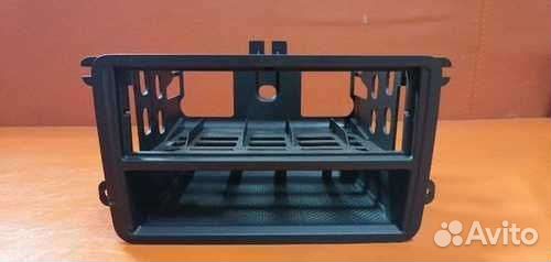 Ящик передней консоли 1T0857058B Шкода Фабия 2