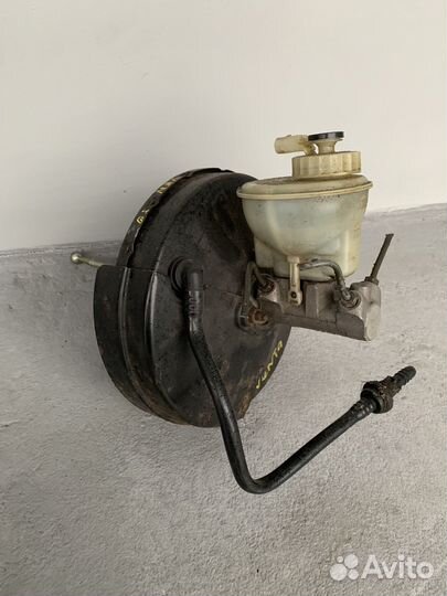 Усилитель тормозов вакуумный Volkswagen Vento