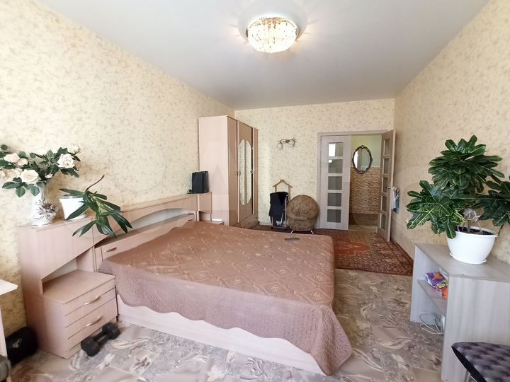 2-к. квартира, 64 м², 9/13 эт.