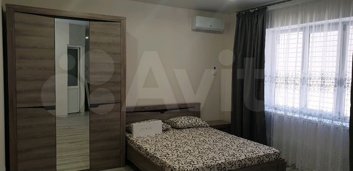 Комната 28 м² в 1-к., 1/2 эт.