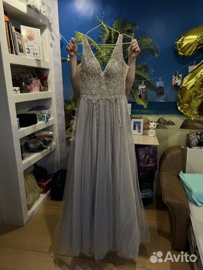 Платье выпуское вечернее